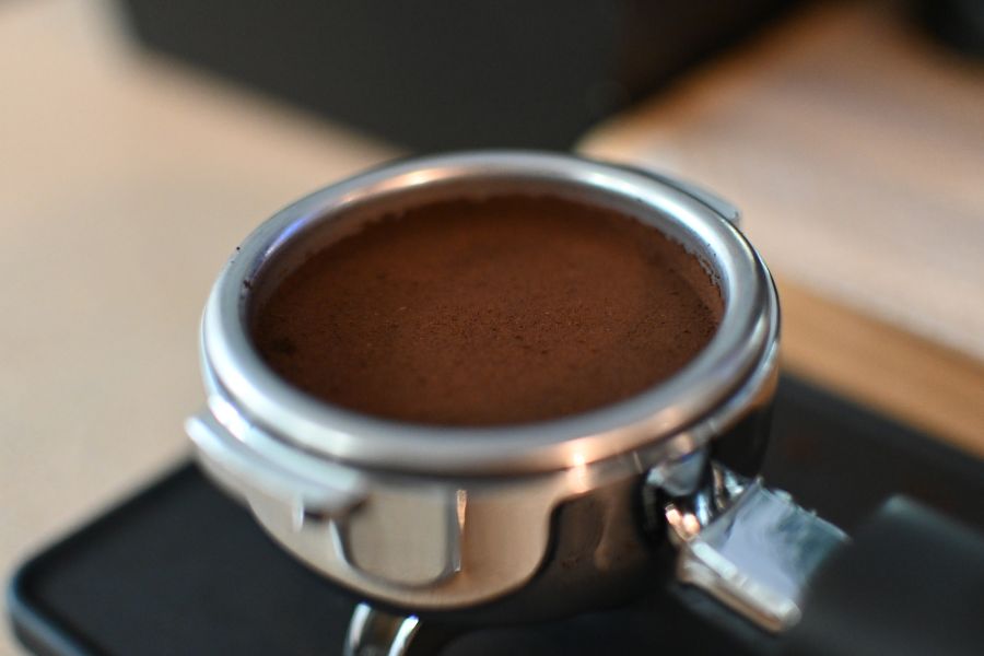Preparing Portafilter to Brew Espresso From Home