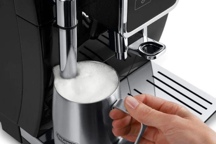 DeLonghi Dinamica Review - Milk Wand